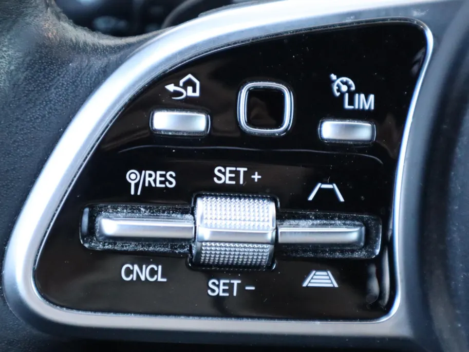 Mercedes-Benz EQC 400 4MATIC Premium Plus 80 kWh