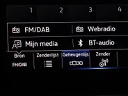 Volkswagen Polo 1.0 TSI 95pk DSG R-Line · Camera · Matrix LED · ACC · Stoelverwarming · Apple/Android Car Play · Sfeerverlichting · Verkeersbord Detectie ·