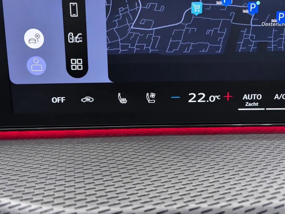 Audi Q5 Sportback e-hybrid quattro S edition Competition 367 PK · Glazen panoramadak · Head-up display · B&O premium 3D