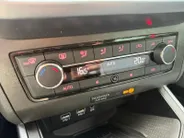 SEAT Arona 1.0 TSI Style Business Intense | Climate Control | Achteruitrijcamera | Parkeersensoren voor & achter | Cruise Control |