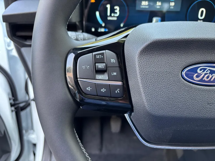 Ford Puma 1.0 EcoBoost Hybrid Titanium | !gratis upgrade naar automaat! | Winter Pack | Camera | 5000,- Ready Set Ford Bonus | 0,99% rente icm Ford Options