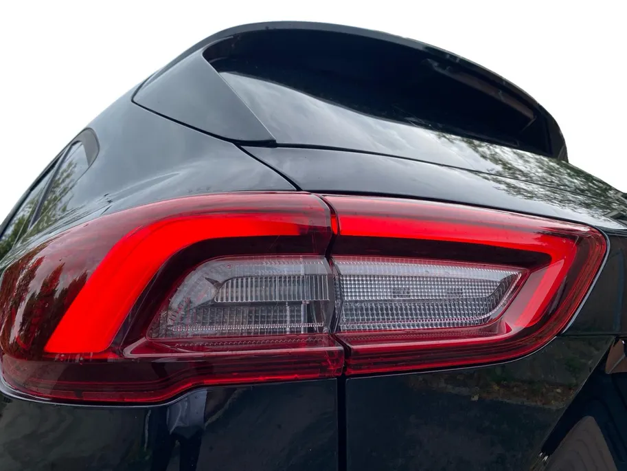 Ford Kuga 2.5 PHEV ST-Line 243PK | El. Wegklapbare Trekhaak | Driver Assistance Pack | UIT VOORRAAD | 4000,- Ready Set Ford Bonus | 0,99% Rente icm Ford Options