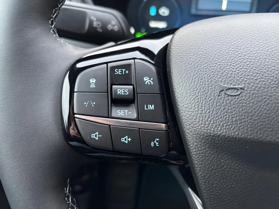 Ford Kuga 2.5 PHEV Sound Edition | €4.000,- korting! | Beperkt beschikbaar| Panoramadak | El. Trekhaak | B&O Premium Audio | 20' Lichtmetalen velgen | 360Camera | Unieke bekleding | | Nieuw te bestellen