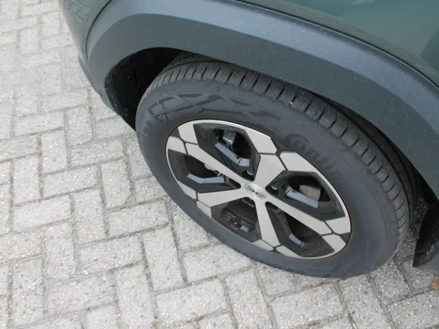 Dacia Duster Hybrid 140 Journey | Winter Pack | Around Viewmonitor | Apple CarPlay & Android Auto | DEMO VRAAG NAAR DE BESCHIKBAARHEID