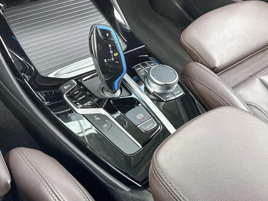 BMW iX3 High Executive