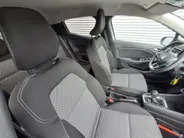 Renault Clio 1.6 E-Tech Full Hybrid 145 evolution AUTOMAAT | Navigatie | Sensoren | Airco | Cruise | Rijstrooksensor met correctie | DAB | Apple Carplay/Android Auto