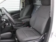 Mercedes-Benz Vito 119 CDI | Trekhaak | Camera | PDC  | 19' LM | Clima | Dodehoekdetectie | Comfortstoelen | LED | Automaat | Zeer nette bus |