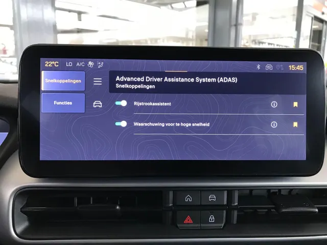 Jeep Avenger 1.2 e-Hybrid Summit