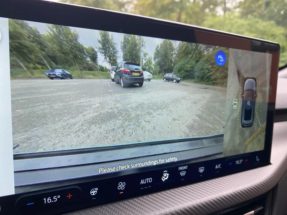 Ford Kuga 2.5 PHEV ST-Line 243PK | El. Wegklapbare Trekhaak | Driver Assistance Pack | UIT VOORRAAD | 4000,- Ready Set Ford Bonus | 0,99% Rente icm Ford Options