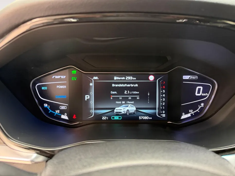 Kia Niro 1.6 GDi PHEV ExecutiveLine PLUG-IN ! | TREKHAAK | LEDEREN BEKLEDING | STOEL & STUURVERWARMING | MEEST LUXE UITVOERING!