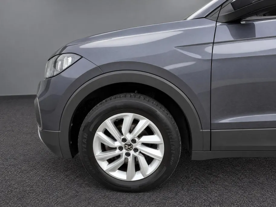 Volkswagen T-Cross 1.0 TSI 95pk Life · Apple/Android Car Play · Camera · Stoelverwarming · Dodehoek Detectie · P-Sensoren · 16'' Inch · Garantie t/n 13-05-2027 of 100.000km