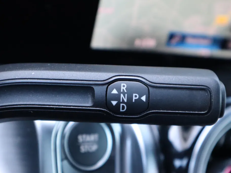 Mercedes-Benz EQB 250 AMG Line 7p. 67 kWh l Keyless l Stoelverwarming l Ambiente lichtpakket