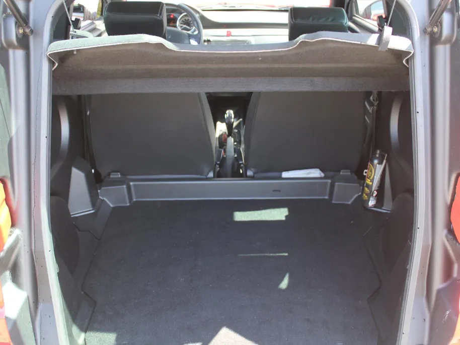 Ligier JS60 Chic | Airco | 15' LM | Automaat | Leer | PDC | Camera | Stuurbekrachtiging | Zeer weinig km | Two tone |