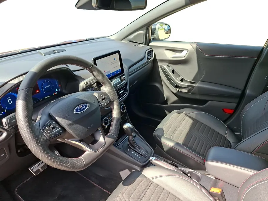 Ford Puma 1.0 EcoBoost Hybrid Vivid Ruby Edition ST - LINE X| Dealeronderhouden | Stoel- stuur en voorruitverwarming | Adaptieve cruise control | BLISS | Grote achterspoiler