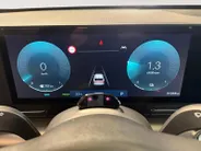 Hyundai Kona 1.6 GDI HEV Comfort Smart | Navigatie| Stoel/Stuurverwarming| Elektrische achterklep| Achteruitrijcamera| Parkeersensoren v+a |