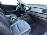 Kia Niro 1.6 GDi Hybrid BusinessLine | Zeer compleet | Stoel & stuurverwarming | Navigatie | Achteruitrijcamera | All-season banden |
