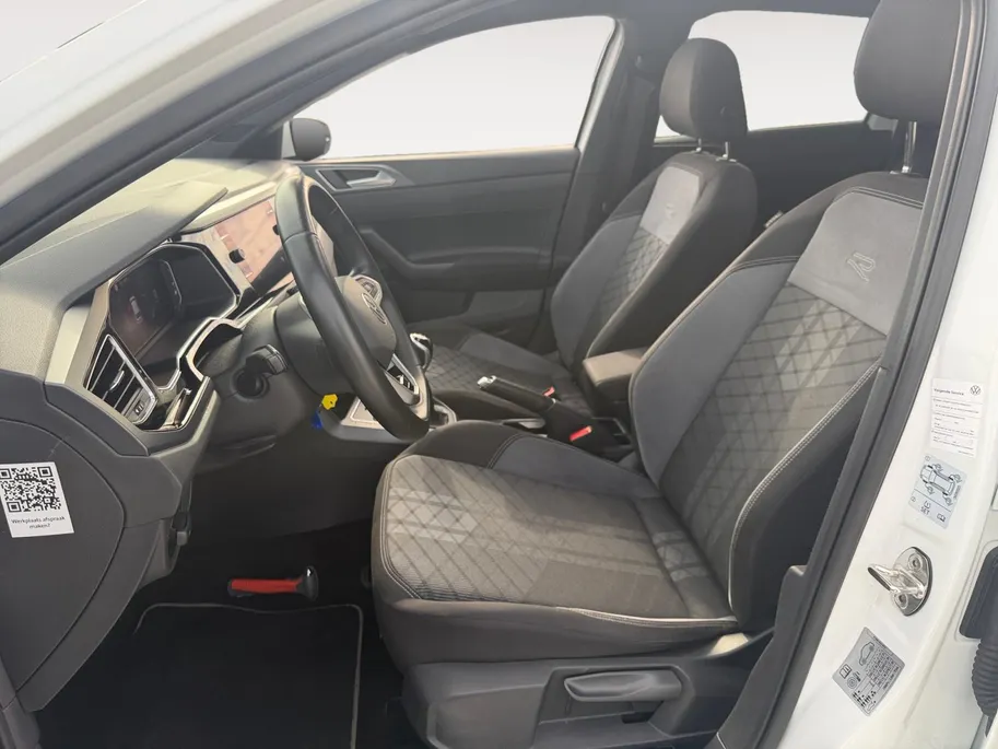 Volkswagen Polo 5-deurs 1.0 TSI R-Line Nederlandse Auto | Pano dak | LED iQ | Virtual Cockpit | CarPlay | 17' Bergamo | etc.