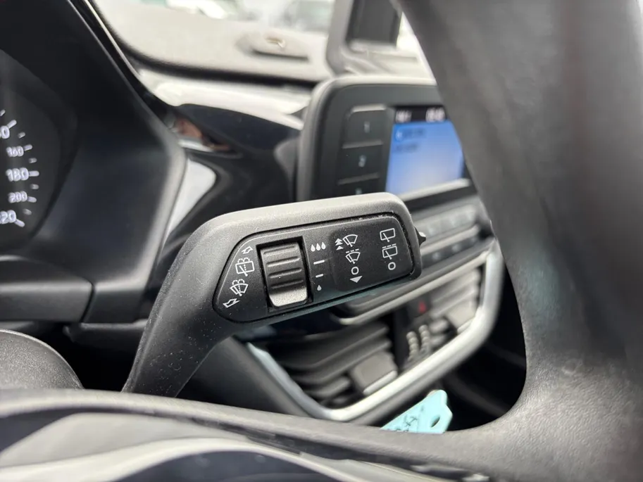 Ford Fiesta 1.1 Trend | Zeer nette auto! | Dealer onderhouden | Bluetooth | Elektr. Ramen | Airco | 12 maanden garantie! |