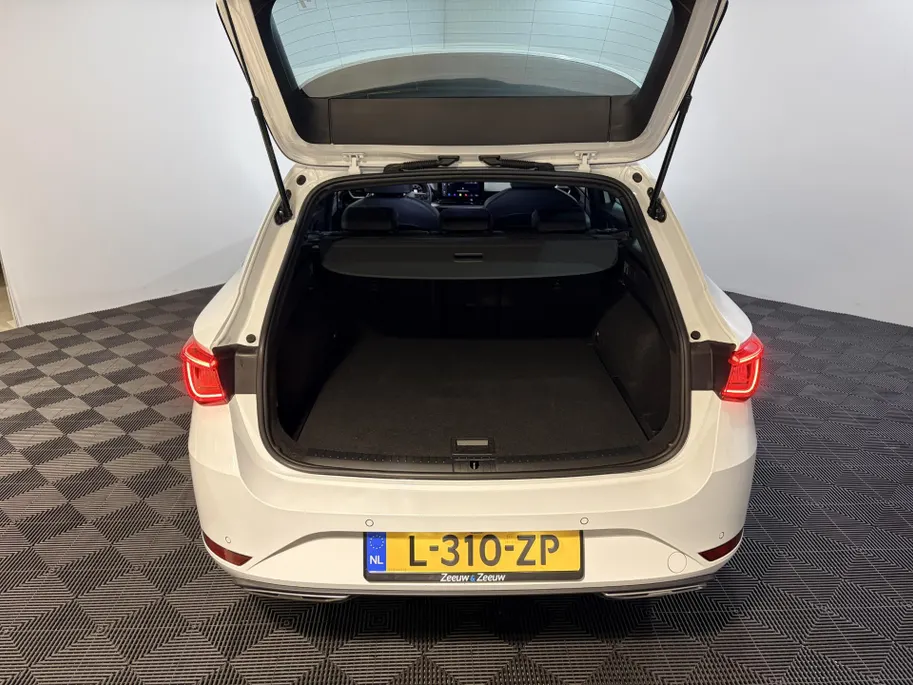 SEAT Leon Sportstourer 150PK 1.5 TSI FR Business Intense | Navigatie | Cruise Control Adaptief | Climate Control | Apple Carplay/Android Auto | Camera | Parkeersensoren | Lichtmetalen Velgen | Licht & Regen Sensor |