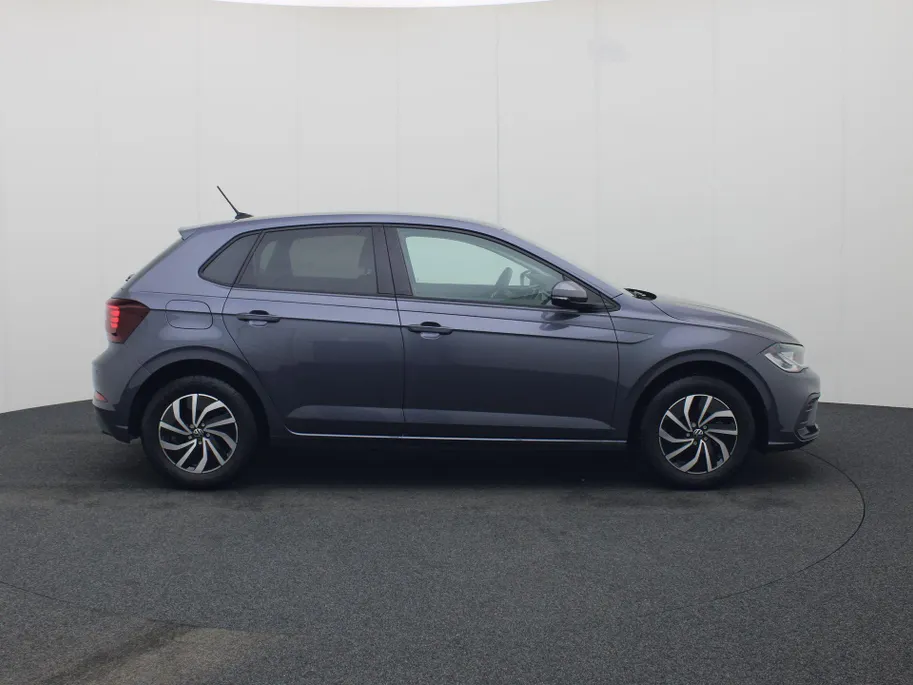 Volkswagen Polo 1.0 TSI 95pk Life Edition · Camera · Apple/Android Car Play · P-Sensoren · 15'' Inch · MEGA Sale ·
