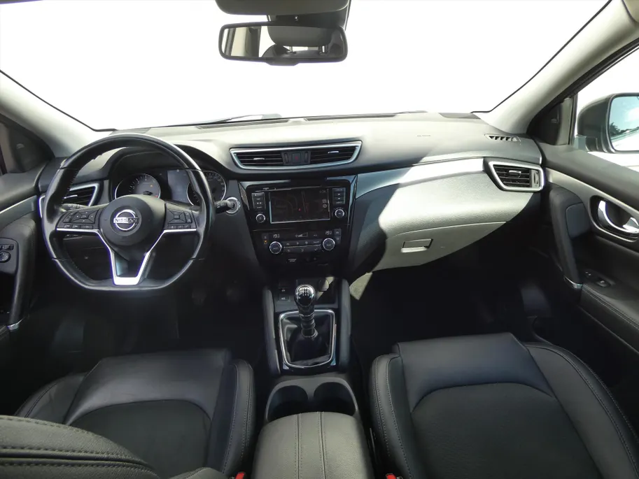 Nissan QASHQAI 1.3 DIG-T 140pk Tekna / Trekhaak / 59.000 KM !!!