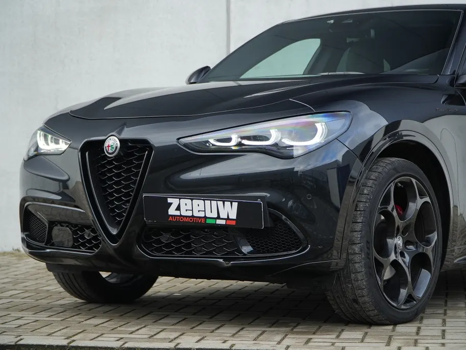 Alfa Romeo Stelvio 2.0 Turbo 280 PK AWD Competizione | Veloce | Pano | Harman | 21'