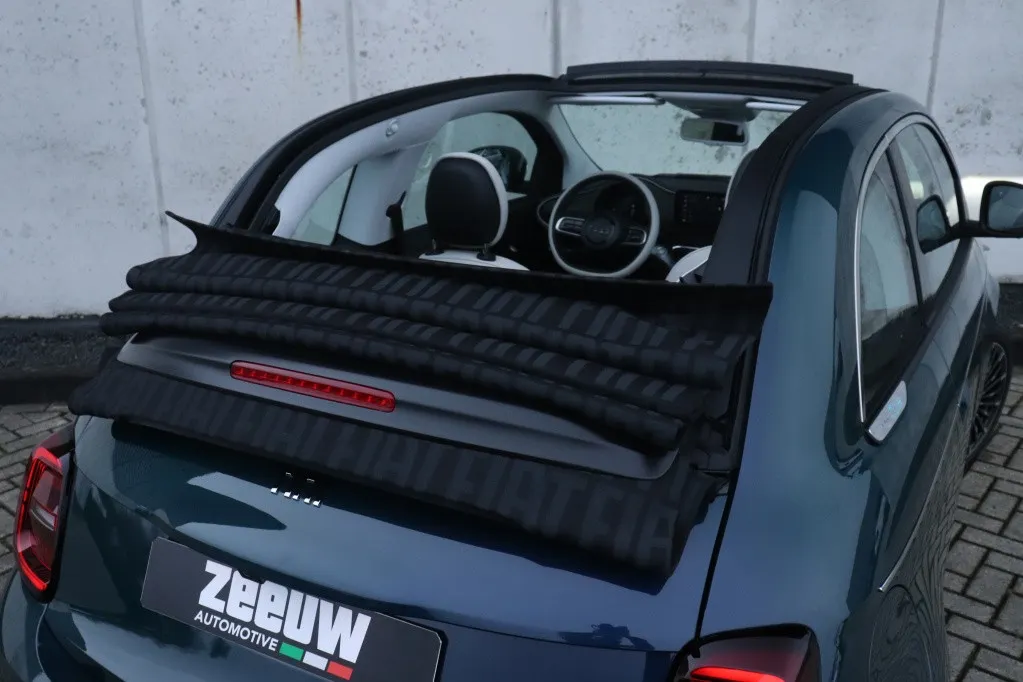 Fiat 500e C La Prima by Bocelli 42 kWh | JBL | Winter | Camera | 17′