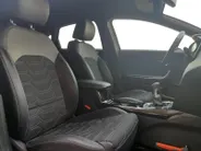 Kia Ceed 1.0T Design Edition | Stoel en stuurverwarming | Dodehoek detectie | Navigatie | Camera | Apple carplay / Android Auto | JBL sound system |