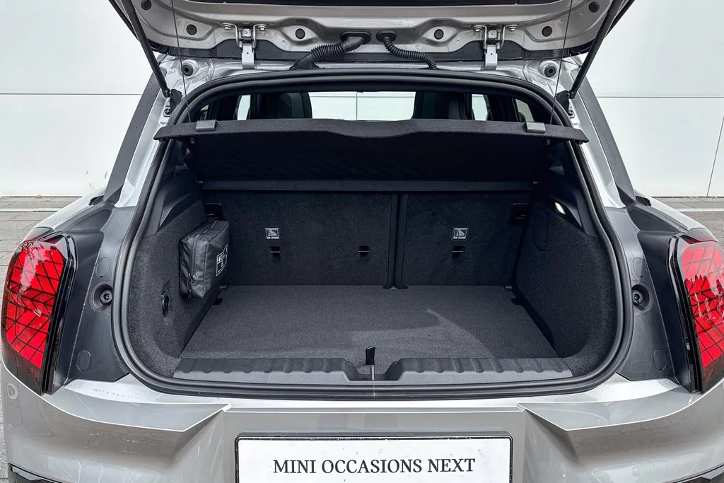 MINI Aceman SE John Cooper Works M 54.2 kWh