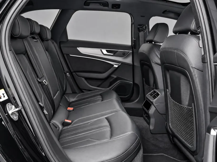 Audi A6 Avant 55 TFSI e quattro 367pk S Competition · Panoramadak · Camera · Leder · Apple/Android Car Play · Adaptive Cruise Control · Stuurwiel verwarmd ·