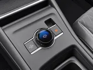 Volkswagen Tiguan 1.5 eHybrid 204pk DSG Life · 360 Camera · Wegklapbare Trekhaak · Dodehoek Detectie · Stoel-& Stuurverwarming · 17'' Inch · Garantie t/m 14-12-2030 of 100.000km