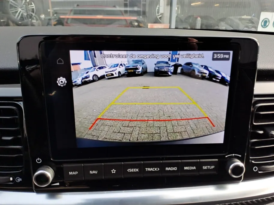 Kia Stonic 1.0 T-GDi MHEV GT-PlusLine 1e Eigenaar | Meest luxe uitvoering | Schuif-/kanteldak | Metallic lak | Cruise Control | camera | Carplay | Fabrieksgarantie | NAP