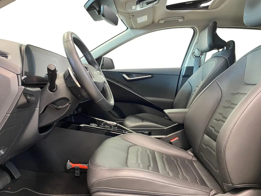 Kia Niro 1.6 GDi Hybrid DynamicPlusLine | Demo | Direct Beschikbaar! | Leder | Schuif/Kantel dak | Navi | Camera | Stoel + Stuurverwarming | Elektr. Achterklep | Head-Up Display |