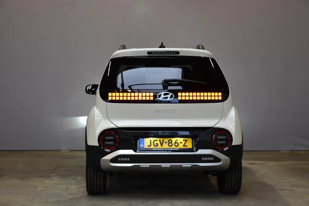Hyundai Inster Evolve 49 kWh | Adaptieve Cruise + Climate Control I Navi + Camera