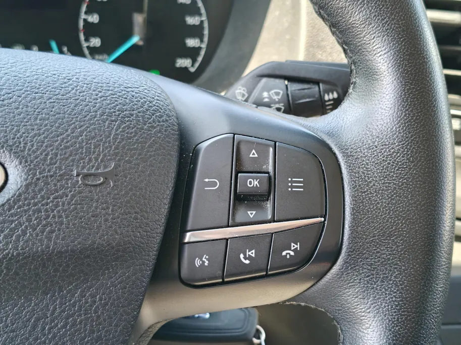 Ford Transit Custom 340 Benzine L1H1 PHEV DC | Benzine Plug-In Hybride | Snoeks dubbel cabine | Winter Pack