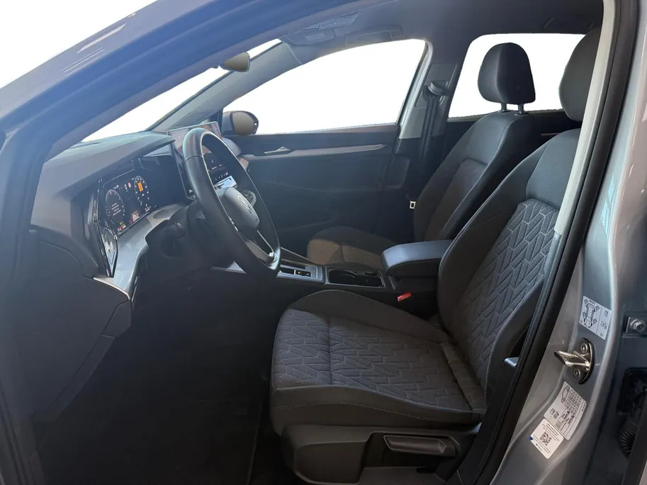 Volkswagen Golf 1.5 eHybrid PHEV Life Edition 8.5 Facelift stoelverw.