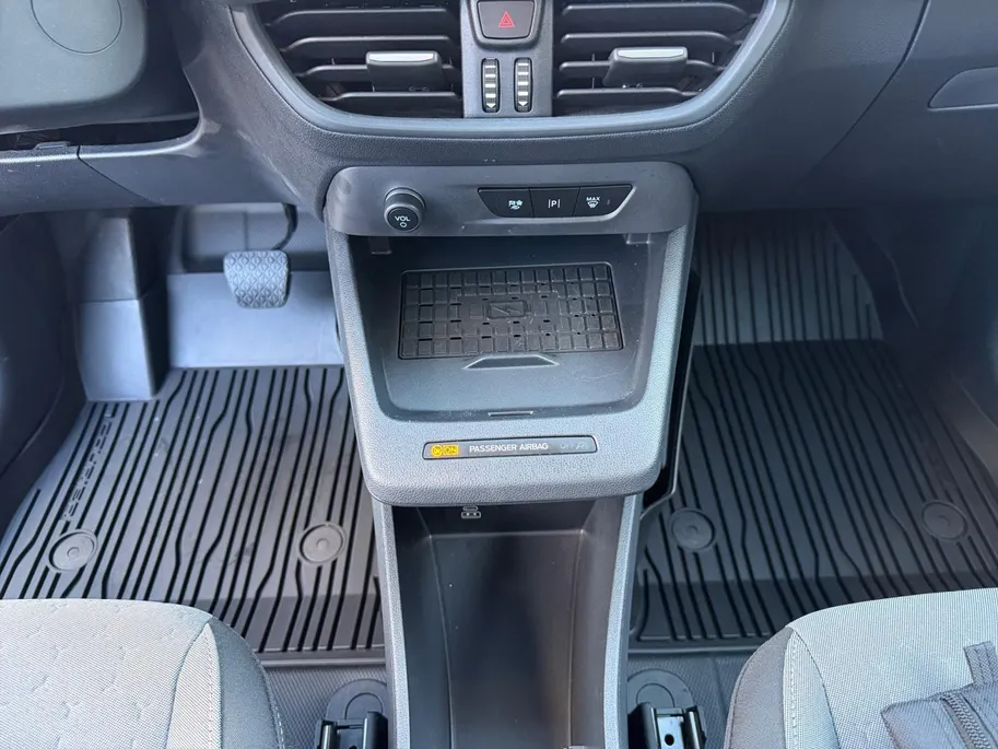 Ford E-Transit Cour. Limited 44 kWh | 1e eigenaar | Automaat | Trekhaak | Adapt. Cruise control | BLIS | Winter pack | Parkeersensoren voor en achter | Achteruitrijcamera | Navigatie | Apple carplay & Android auto | Fabrieksgarantie |