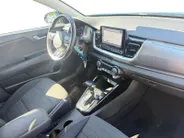 Kia Stonic 1.0 T-GDi MHEV DynamicLine | Automaat | Cruise Control | Climate Control | Camera | Navigatie | LM Velgen |