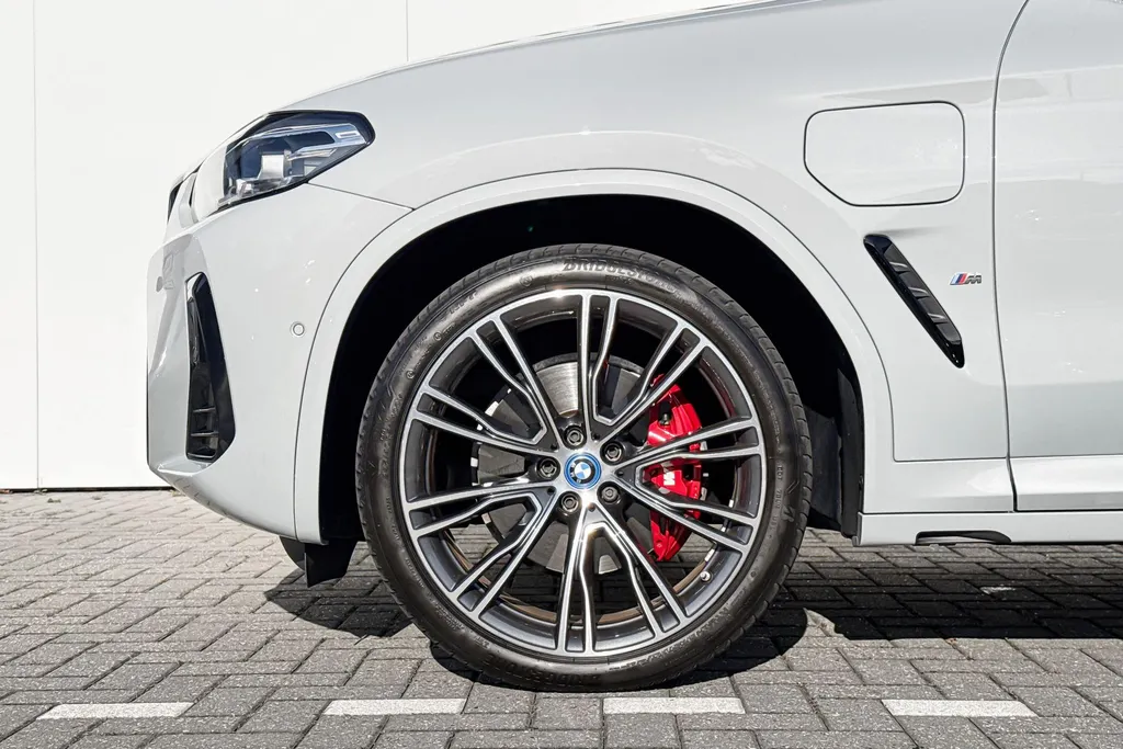 BMW X3 xDrive30e