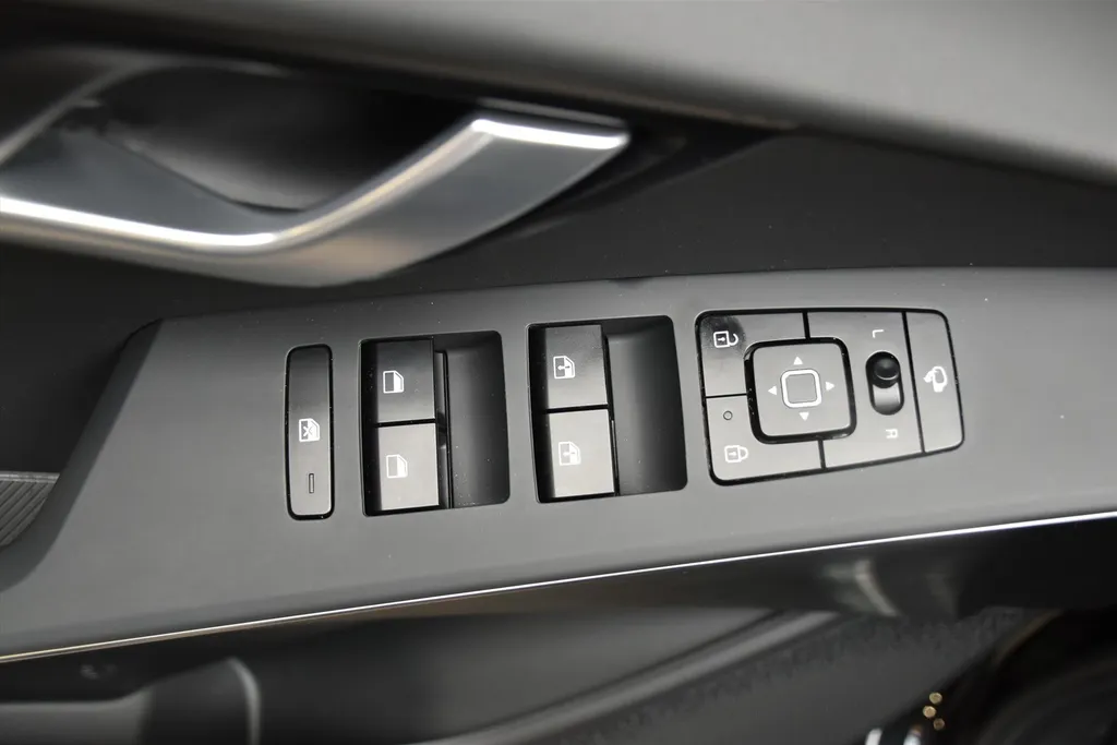 Kia Niro 1.6 Hybrid DCT6 DynamicLine I Navi I Camera I Cruise