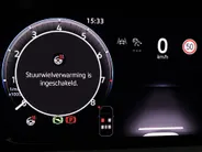 Volkswagen Golf variant Life Edition 1.5 eTSI 116 pk 7 versn. DSG · Achteruitrijcamera · draadloze telefoonlader · Prijs is inclusief inruilpremie · MEGA SALE