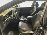 Kia Niro 1.6 GDi Hybrid Edition | Trekhaak Vaste Kogel+ 13-Polige stekker | Schuifkanteldak | Apple Carplay / Android Auto | Navigatiesysteem | Licht + Regensensor | Parkeersensoren + Camera Achter | 16' Lichtmetalen Velgen | Cruise Control Adaptief | Rijstrooksen