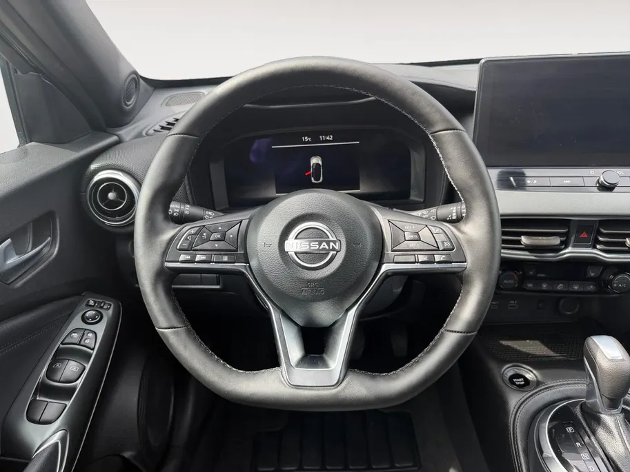 Nissan Juke 1.6 Hybrid N-Connecta | Nieuwe auto| Licht metalen velgen| Automaat| Navigatie| Camera| Parkeersensoren voor en achter| Stuur verwarming| Stoel verwarming| Vooruit verwarming|
