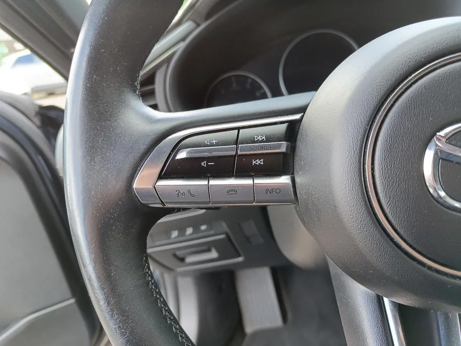 Mazda 3 2.0 e-SkyActiv-X M Hybrid 180 Luxury | Apple Carplay/Android Auto | Cruise control adaptief met Stop&Go | Dodehoek detectie | Climate control