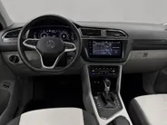 Volkswagen Tiguan 1.4 TSI 245pk DSG eHybrid Elegance · Camera · Panoramadak · Wegklapbare Trekhaak · Apple/Android Car Play · 18'' Inch ·