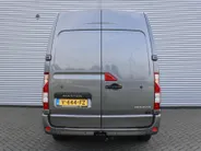 Renault Master T33 2.3 dCi L2H2 Stop & Start | Automaat | Trekhaak | Camera | Airco | Navi | Cruise | 16' LM | PDC | Licht-/regensensor | Volledig betimmerd |
