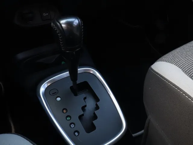 Toyota Yaris 1.5 Hybrid Y20 Exclusive Bi-tone Cruise | Camera |Navi