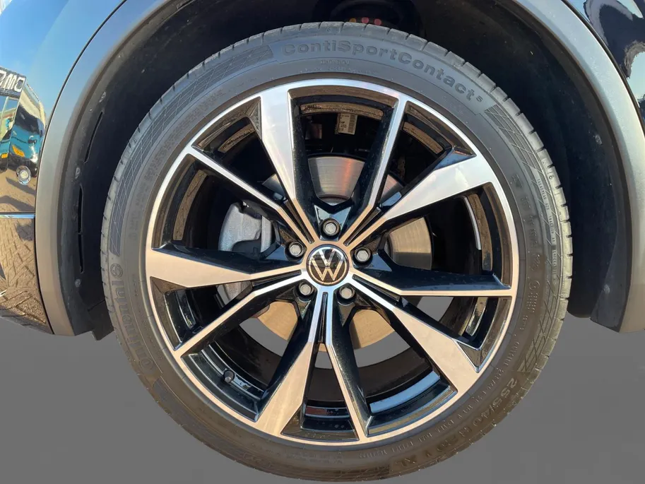 Volkswagen Tiguan 1.4 TSI eHybrid R-Line Business *Navi*360Camera*Schuif/kanteldak*Climate Control*Stoelverwarming*Adapt. Cruise Control*HUD*Elekt. Achterklep*NL Auto*1ste eigenaar!