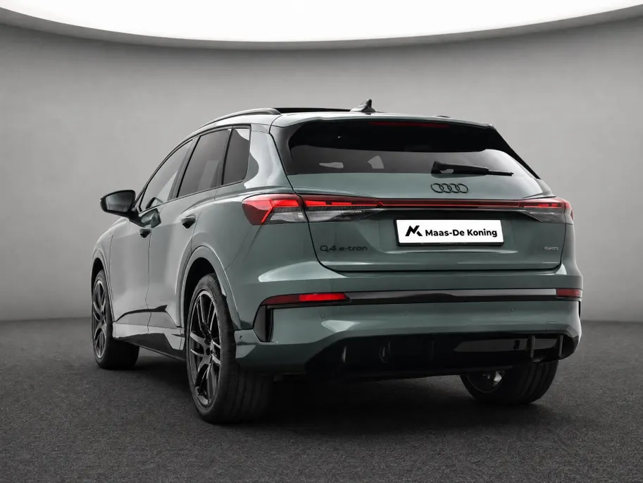 Audi Q4 e-tron S edition quattro performance 82 kWh 340 pk · Panorama dak · Tech Pro · Bijrijdersdisplay · Sonos · NIEUW MODEL!!