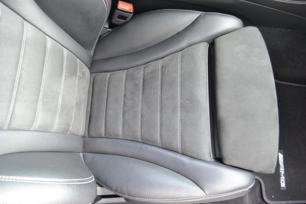 Mercedes-Benz GLC 300E AMG LINE 4MATIC|BURMESTER|NAVI|TREKHAAK